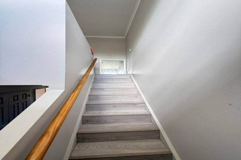 Photo of property in 27a Willerton Avenue, New Lynn, Auckland, 0600