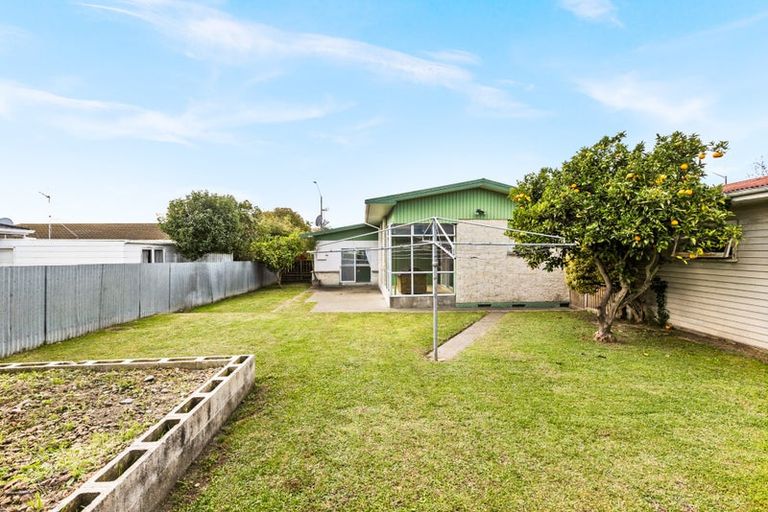 Photo of property in 35 Coventry Avenue, Tamatea, Napier, 4112