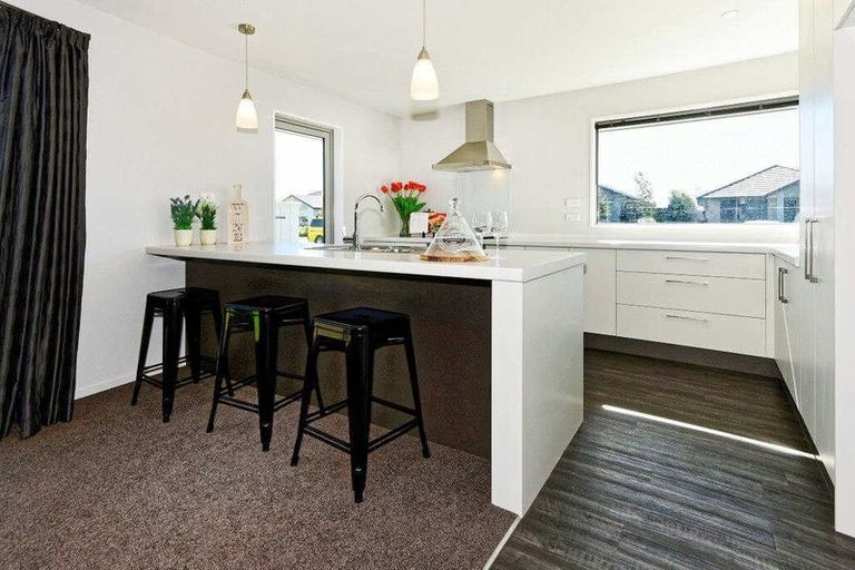 Photo of property in 10 Burford Way, Rolleston, 7615