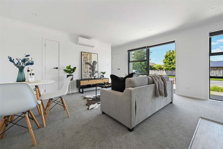 Photo of property in 2u1 Searancke Place, Fairfield, Hamilton, 3214