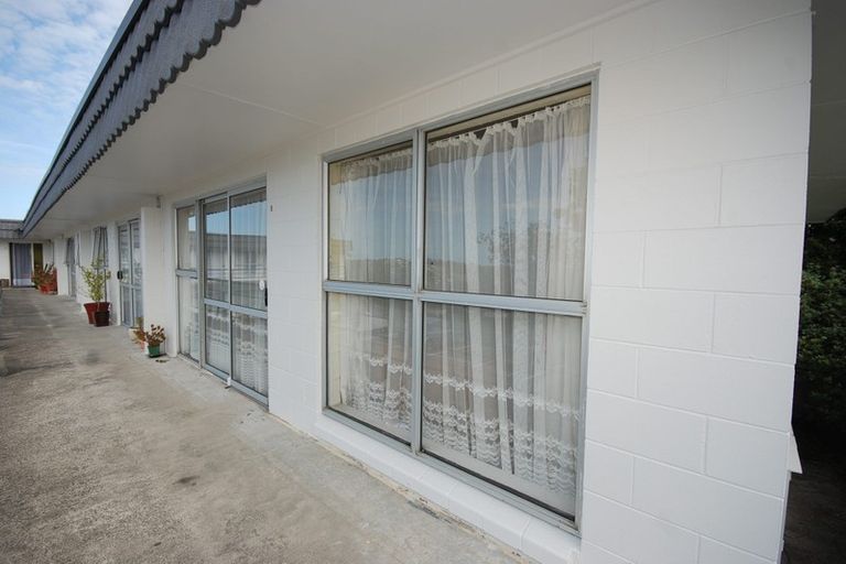 Photo of property in 19a/8 Verbena Road, Birkdale, Auckland, 0626