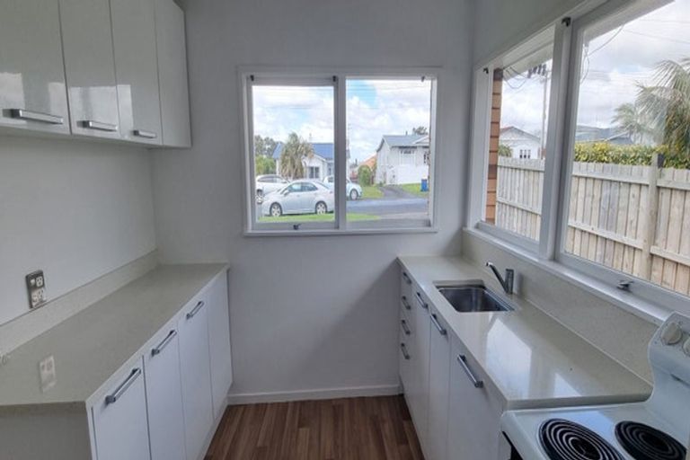 Photo of property in 1/12 Aramoana Avenue, Devonport, Auckland, 0624