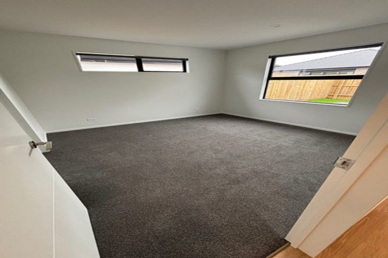 Photo of property in 28 John Gibb Street, Belfast, 8051