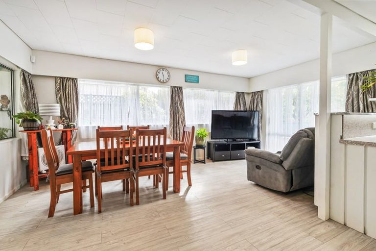 Photo of property in 17 Parkland Crescent, Te Kamo, Whangarei, 0112