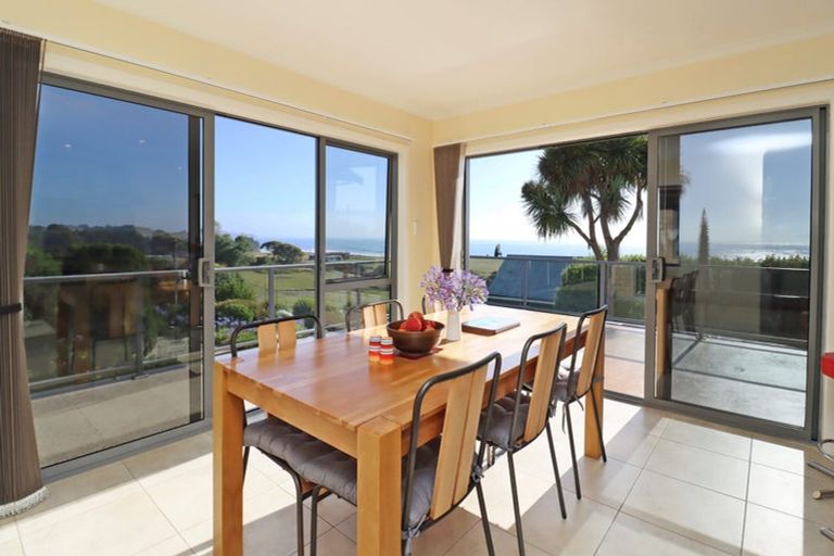 Photo of property in 11 Oakham Street, Hampden, 9410