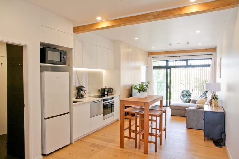 Photo of property in 6/167 Hobsonville Point Road, Hobsonville, Auckland, 0616
