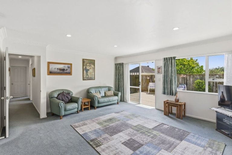 Photo of property in 61b Winchester Street, Levin, 5510