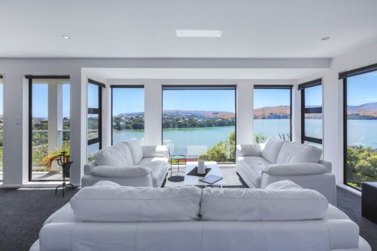 Photo of property in 42 Leeward Drive, Whitby, Porirua, 5024