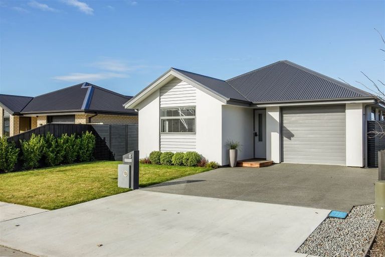 Photo of property in 8 Crossley Avenue, Woodend, 7610
