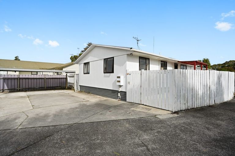 Photo of property in 15 Garland Drive, St Andrews, Hamilton, 3200