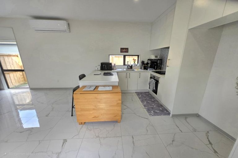 Photo of property in 15 Rongomai Street, Helensville, 0800
