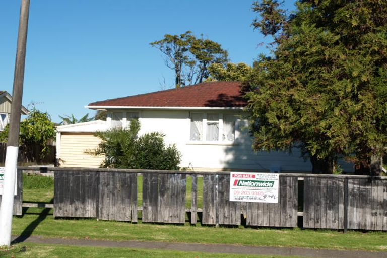 Photo of property in 46 Lavinia Crescent, Mangere East, Auckland, 2024