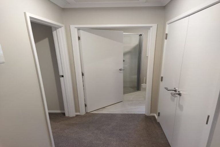 Photo of property in 18b Otanerua Road, Hatfields Beach, Orewa, 0931