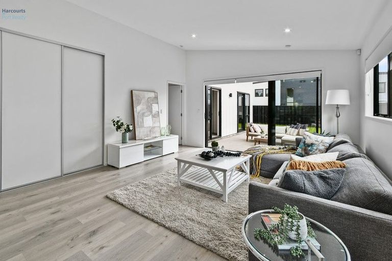 Photo of property in 215 Victoria Street West, Pukekohe, 2120
