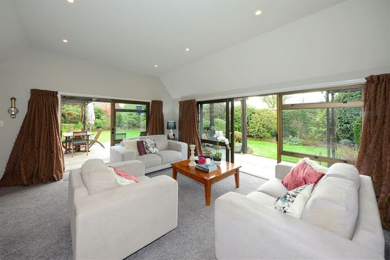 Photo of property in 38a Merrin Street, Avonhead, Christchurch, 8042