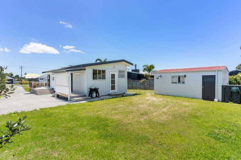 Photo of property in 207 Kiwi Road, Whangamata, 3620