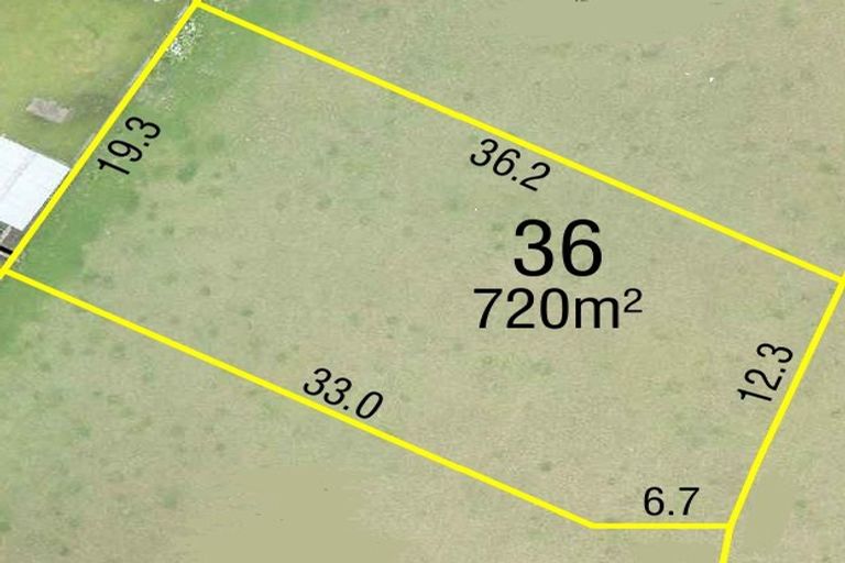 Photo of property in 12 Thorn Place, Levin, 5510