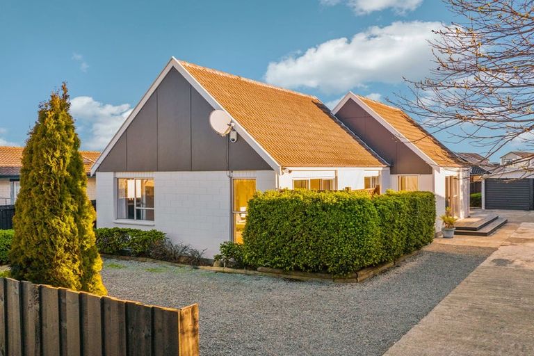 Photo of property in 301 Hendersons Road, Hoon Hay, Christchurch, 8025