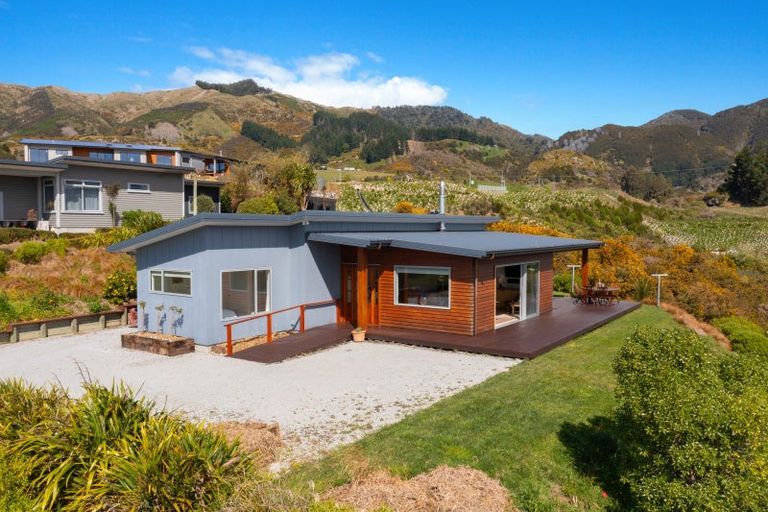 Photo of property in 19 Sandridge Terrace, Pohara, Takaka, 7183