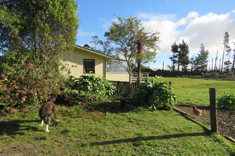 Photo of property in 393 Fairdown Road, Westport, 7891