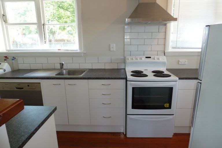 Photo of property in 8 Paeroa Street, Riccarton, Christchurch, 8041