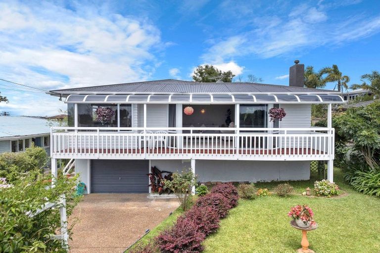 Photo of property in 714 East Coast Road, Pinehill, Auckland, 0632