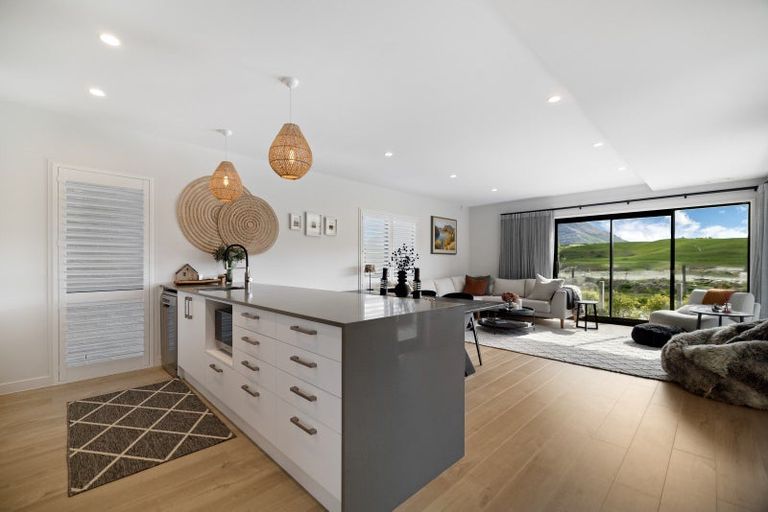 Photo of property in 13 Mcgibbon Lane, Jacks Point, 9371