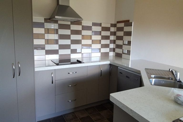 Photo of property in 39 Pegasus Place, Kelvin Grove, Palmerston North, 4414