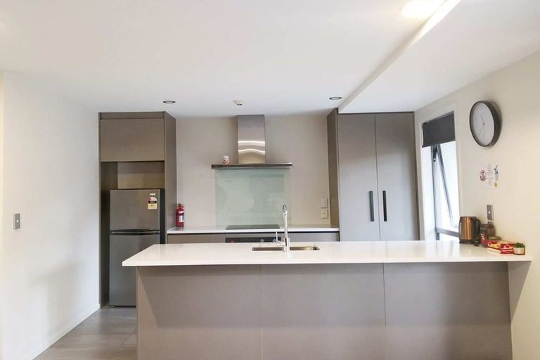 Photo of property in 2/871 Colombo Street, Christchurch Central, Christchurch, 8013