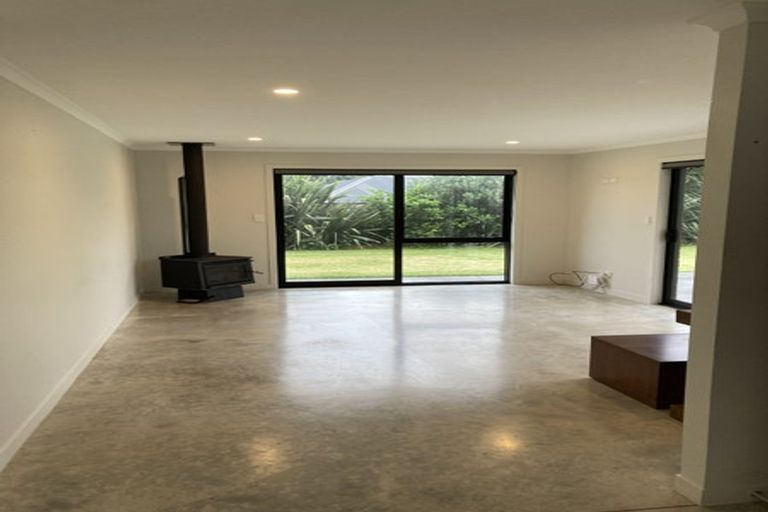 Photo of property in 7 Cumming Street, Okato, 4335