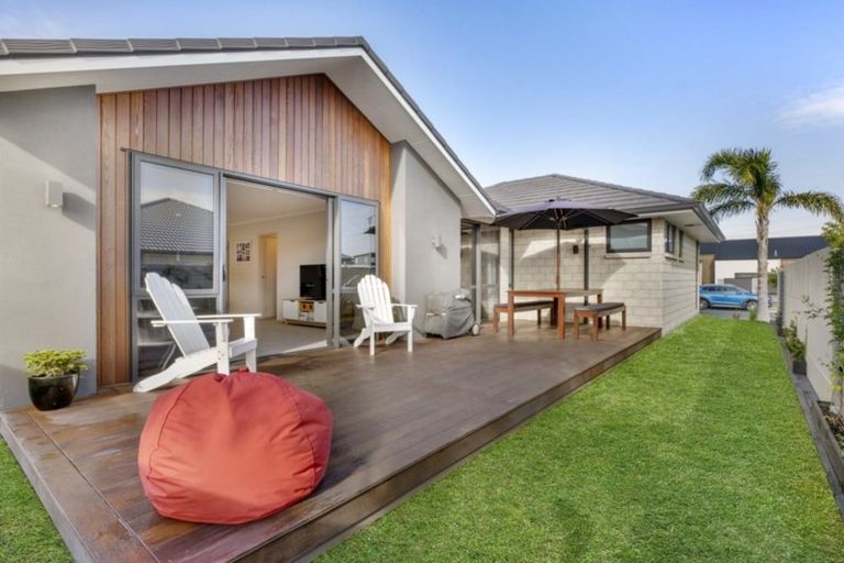 Photo of property in 6 Selliera Place, Papamoa Beach, Papamoa, 3118
