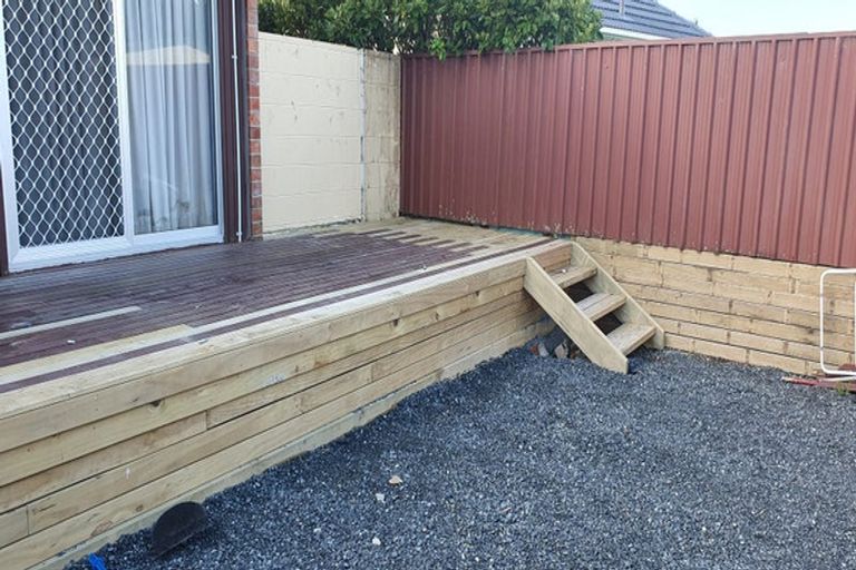 Photo of property in 20 Durham Street, Te Atatu Peninsula, Auckland, 0610