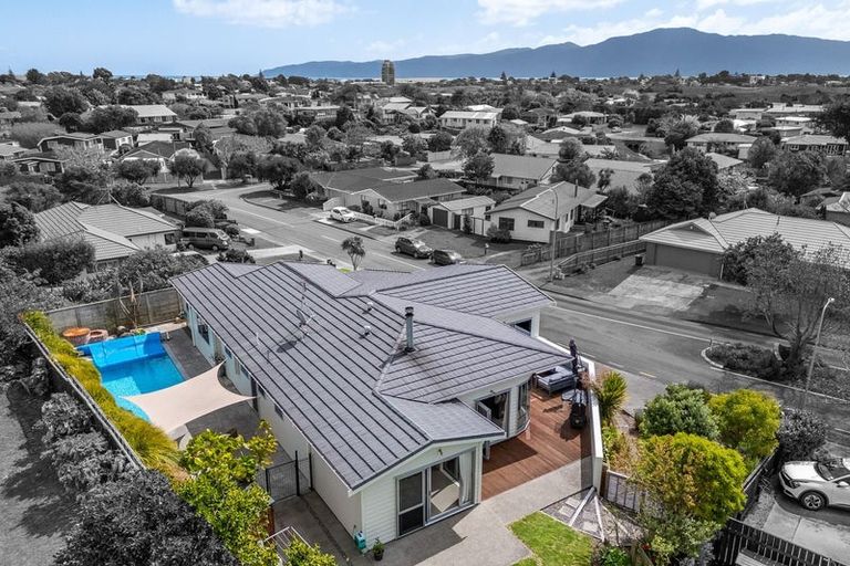 Photo of property in 12 Murray Court, Paraparaumu Beach, Paraparaumu, 5032