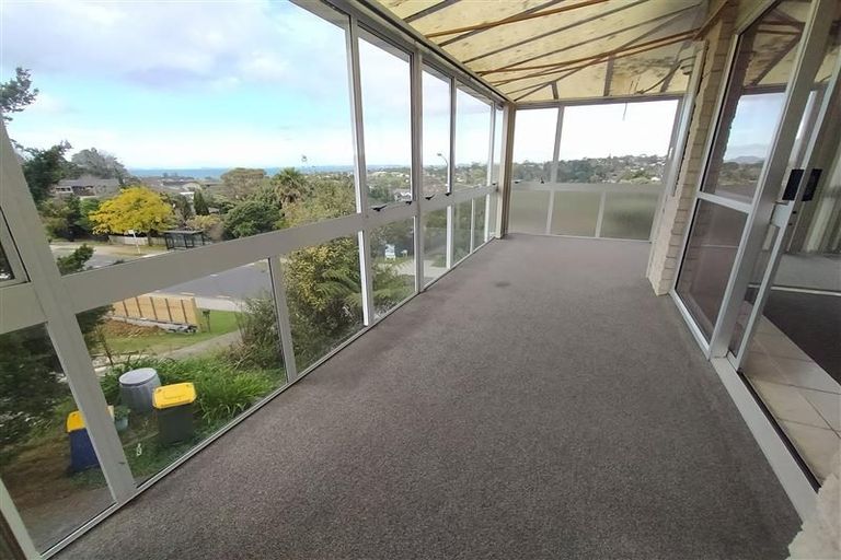 Photo of property in 1/135 Glamorgan Drive, Torbay, Auckland, 0630