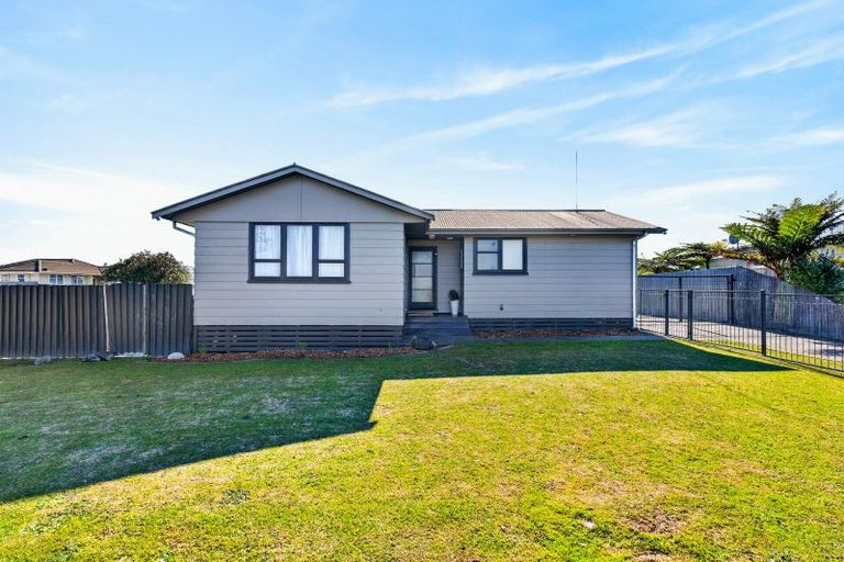Photo of property in 32 Venables Avenue, Onekawa, Napier, 4110
