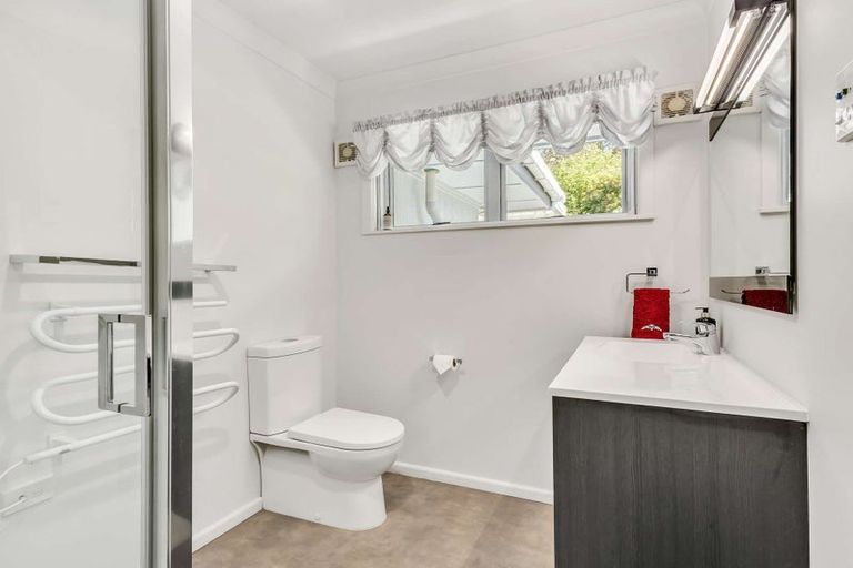 Photo of property in 70 Nilgiri Road, Poraiti, Napier, 4182