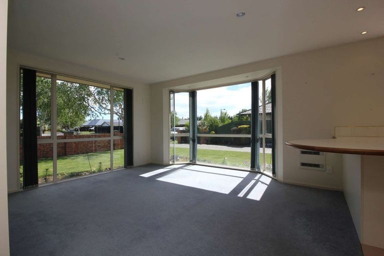 Photo of property in 17 Durrell Way, Rolleston, 7614
