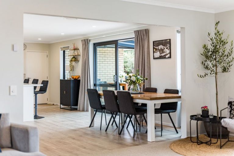 Photo of property in 27 Topsail Way, Whitby, Porirua, 5024