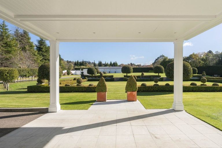 Photo of property in 423 Gillespie Place, Acacia Bay, Taupo, 3385