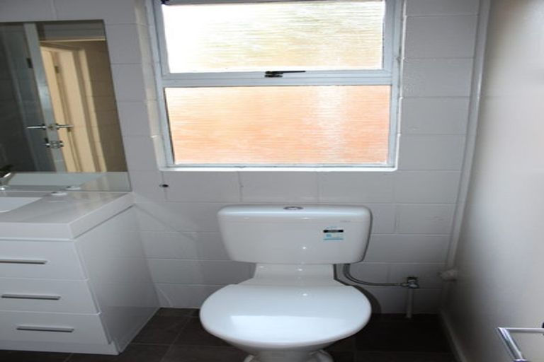 Photo of property in 17u2 May Street, Hamilton East, Hamilton, 3216