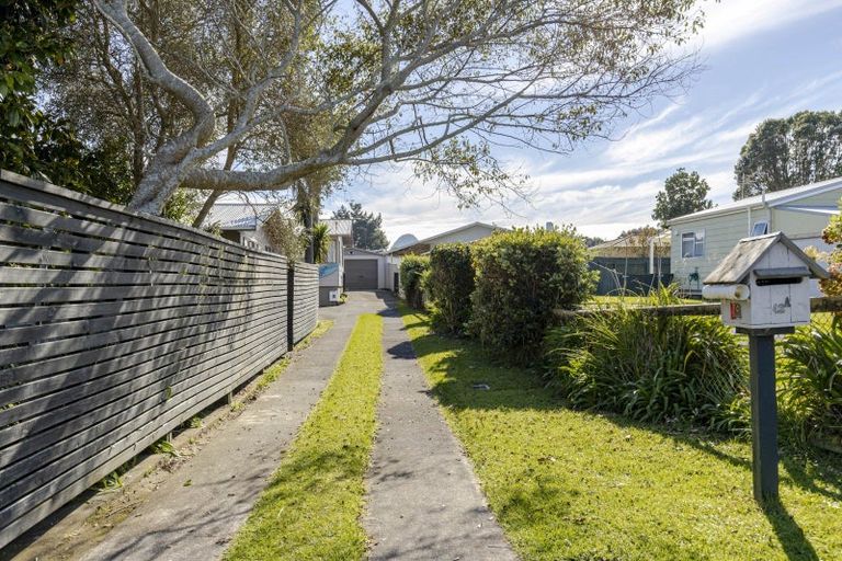 Photo of property in 42 Norwich Avenue, Spotswood, New Plymouth, 4310