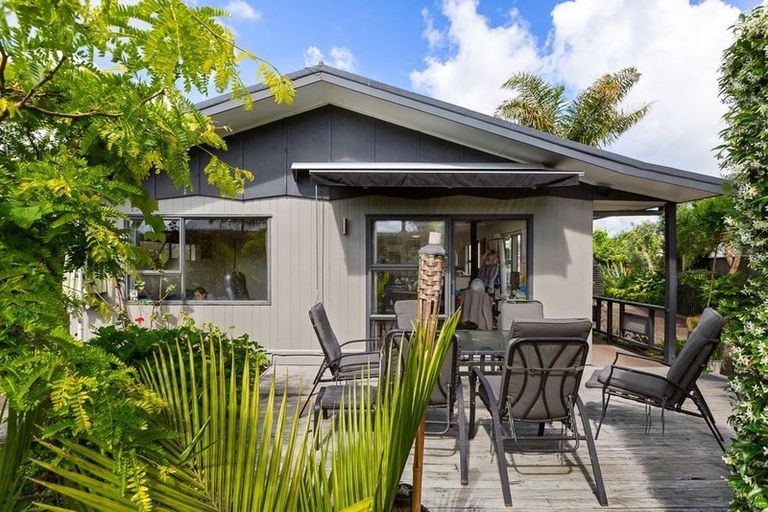 Photo of property in 3b Lillian Place, Orewa, 0931