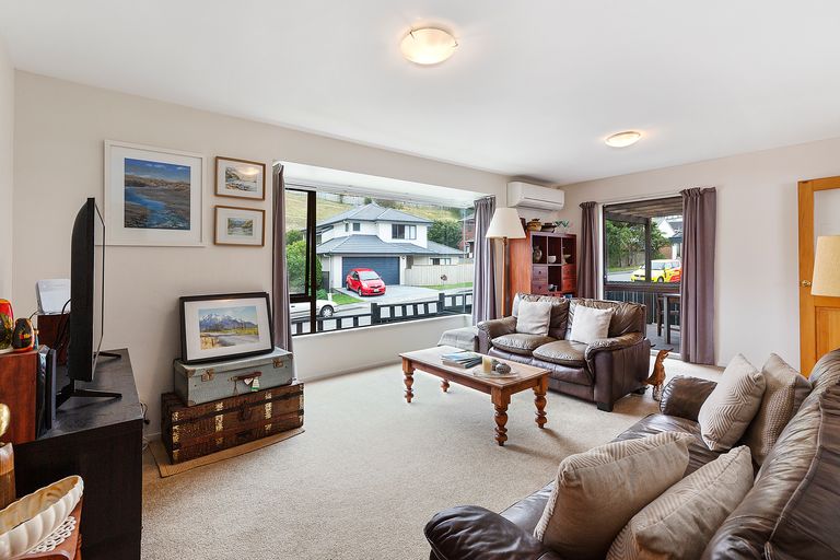 Photo of property in 80 Cortina Avenue, Johnsonville, Wellington, 6037
