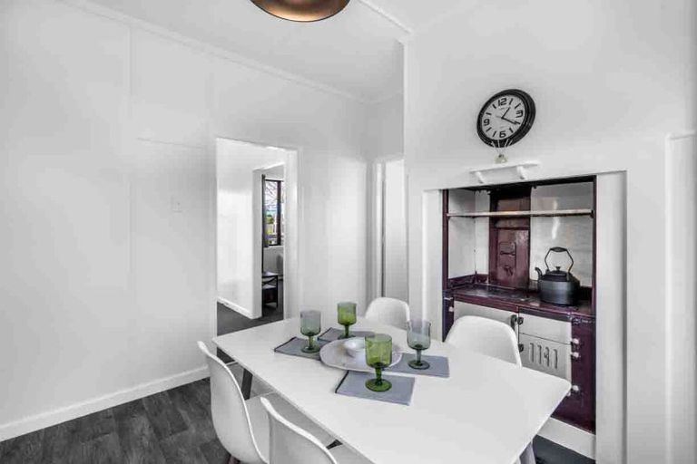 Photo of property in 2 Hillary Street, Winton, 9720