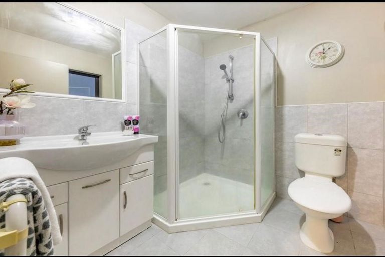 Photo of property in 147 Keri Vista Rise, Papakura, 2110