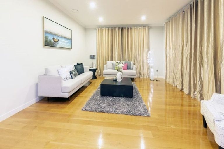 Photo of property in 4 Listack Drive, Flat Bush, Auckland, 2019