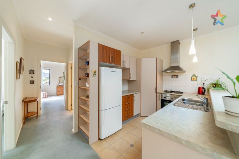 Photo of property in 50 Futuna Close, Karori, Wellington, 6012