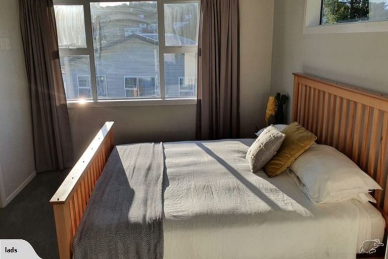 Photo of property in 20u7 Glanmire Road, Newlands, Wellington, 6037