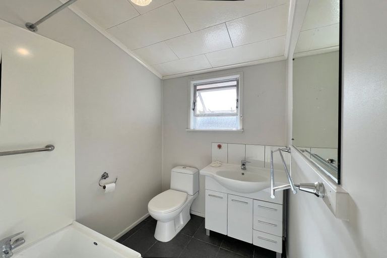Photo of property in 2/29 Browns Avenue, Pakuranga, Auckland, 2010