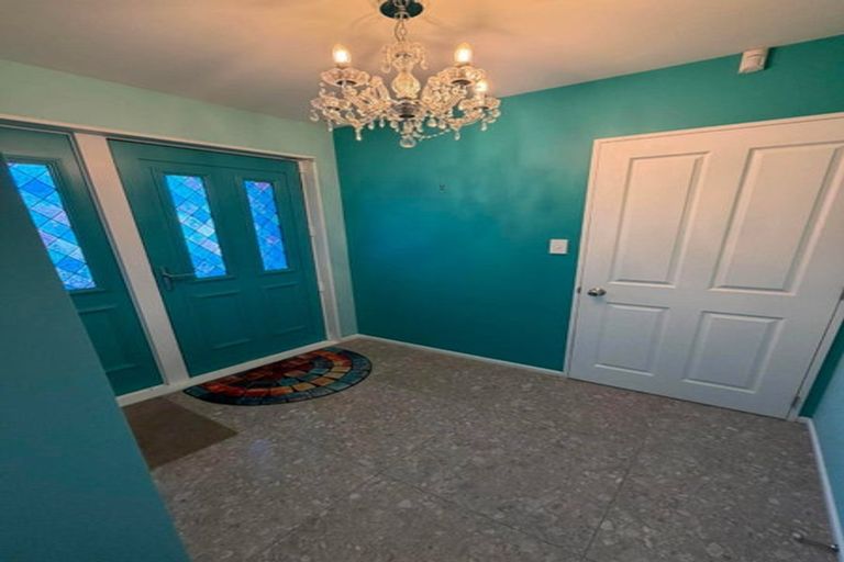 Photo of property in 160 Pacific Road, North New Brighton, Christchurch, 8083
